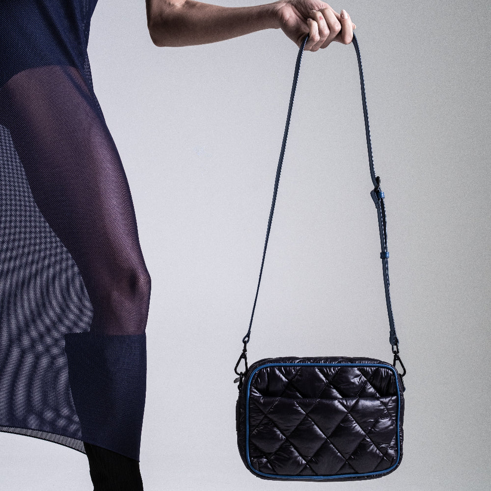 BOLSA VITA preta/ detalhe marinho