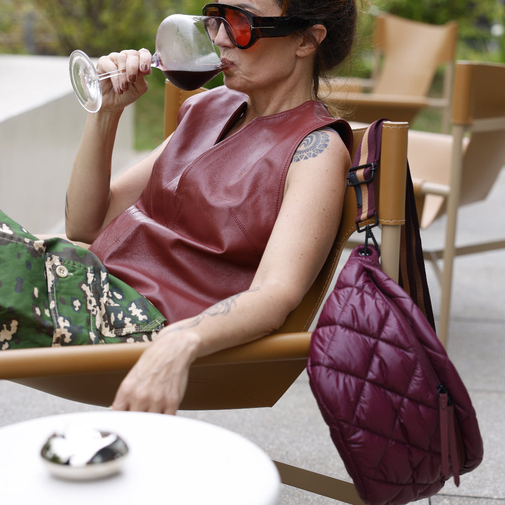 BOLSA BANANA tinto